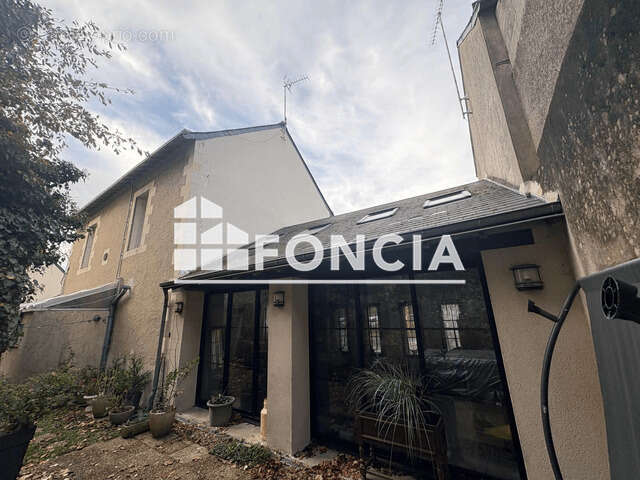 Maison 5 Pièces 156m² à vendre 299500€ - Monts 37260 - photo 8