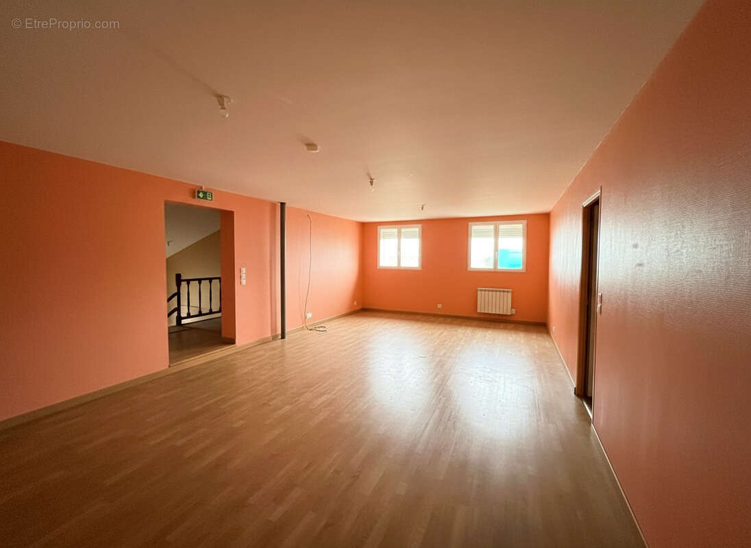 Maison à CHAMPROND-EN-GATINE