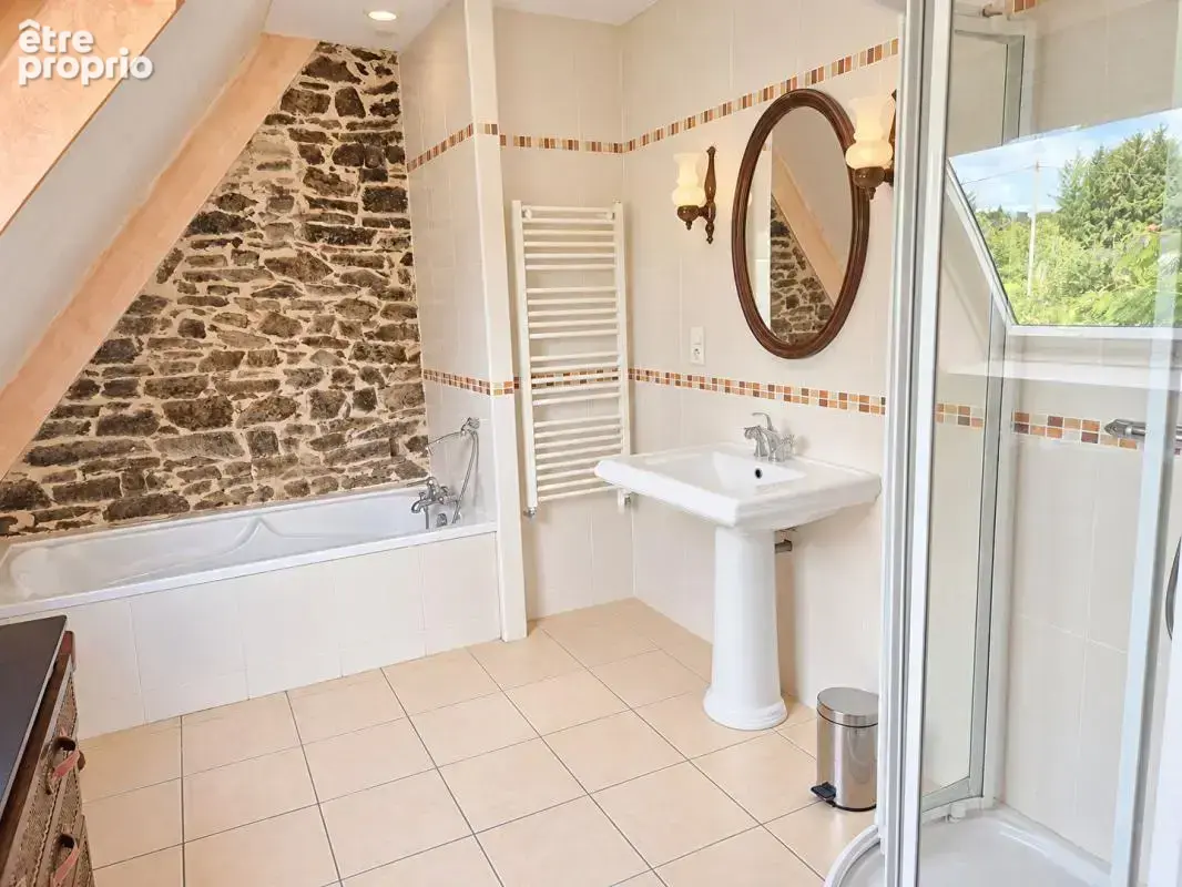 Languidic - propriété de caractère de 242 m² avec gîtes, grange amenageable  sur 3 760 m² de terrain (220 m2 au sol encore aména - photo 11
