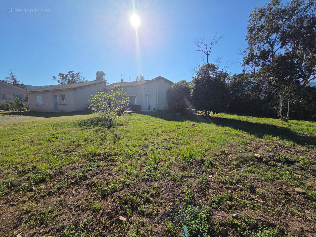 Maison à PRUNELLI-DI-FIUMORBO