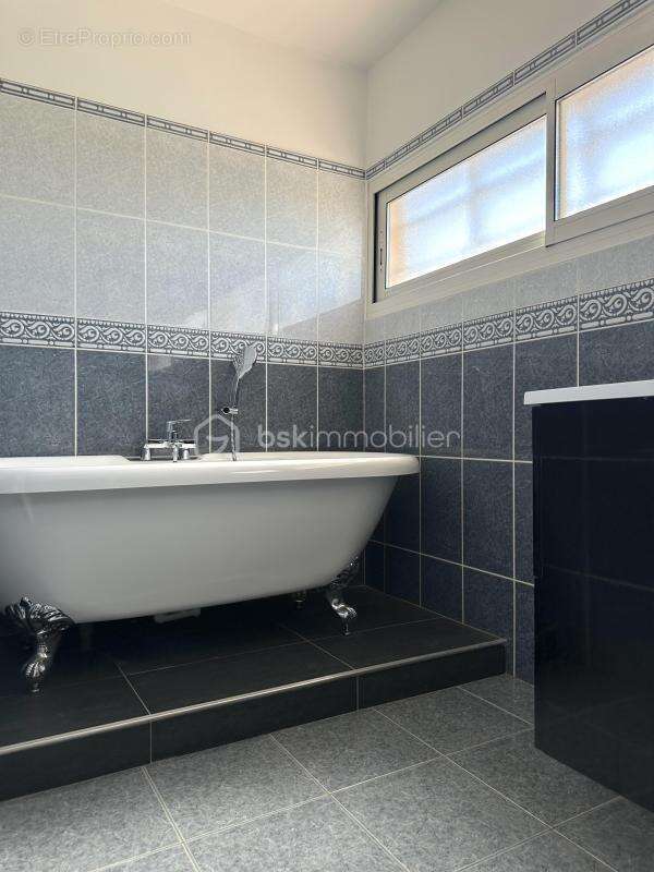 Villa d'architecte - 7 pièces 254M2 - photo 14