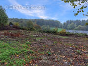 Terrain à CHAMBERET