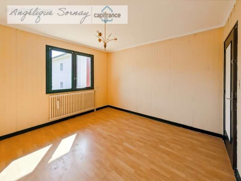 Maison à LONS-LE-SAUNIER