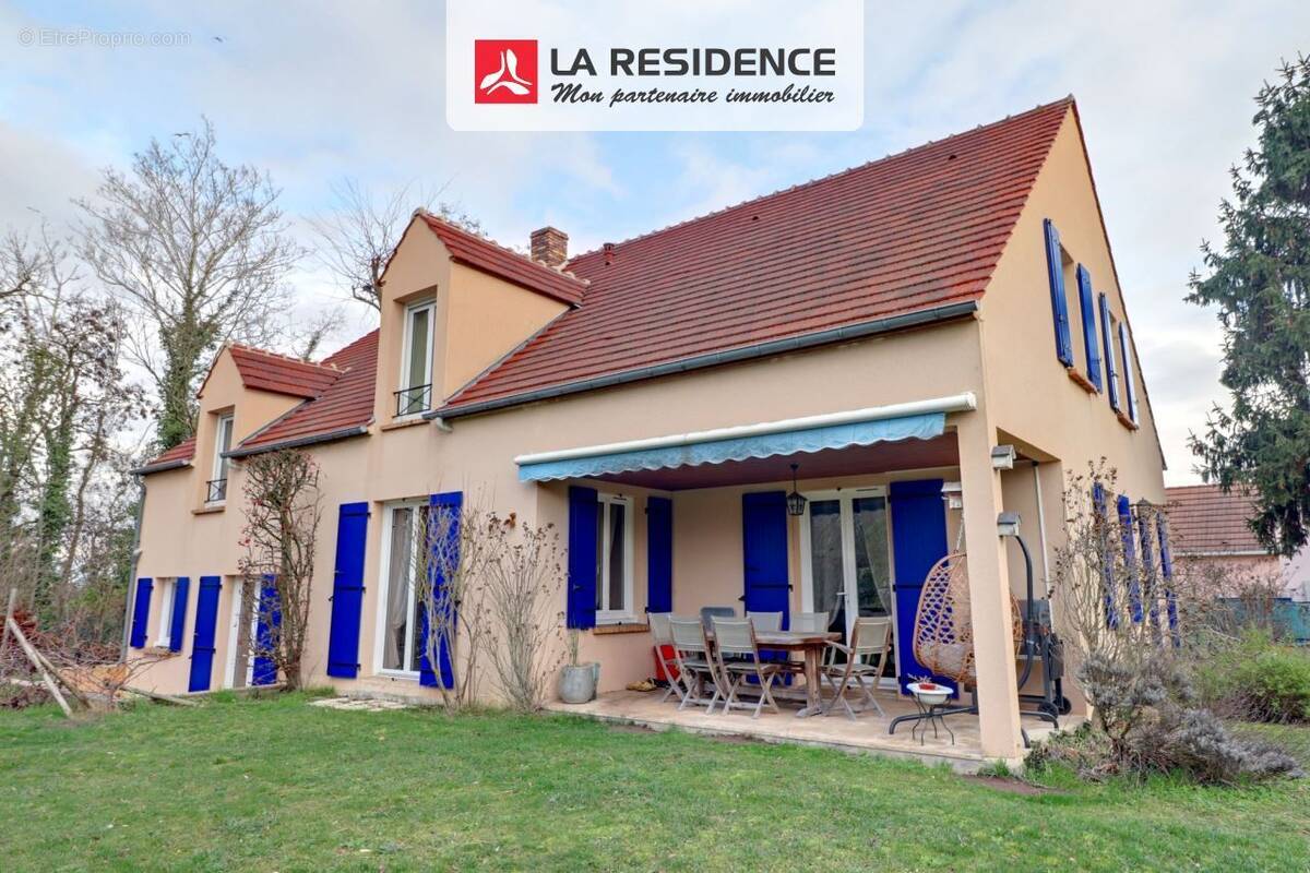 Maison à NEUVILLE-SUR-OISE