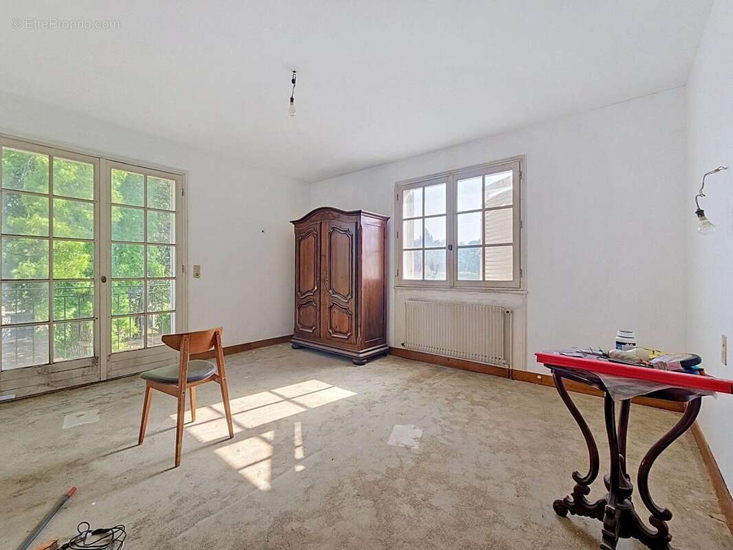 Maison 275 m² à Provins  - photo 8