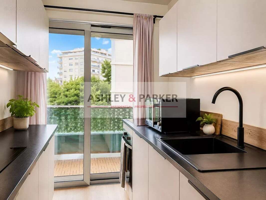 Nice saint-lambert — superbe 3 pièces de 59 m² refait à neuf, terrasse, balcon filant et box en option - photo 6