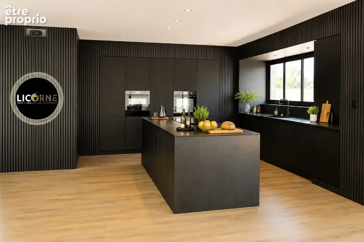 Maison 6 pièces 183 m² à vendre à Istres (13800) - photo 4