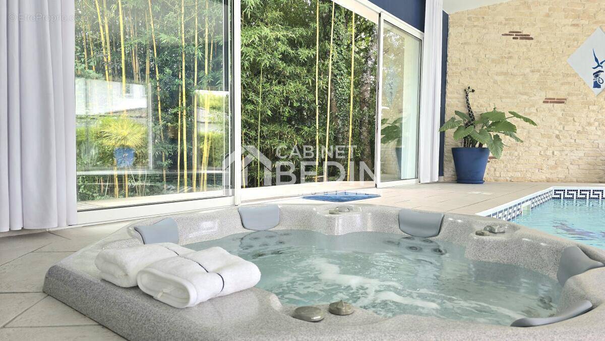 Maison à SAINT-JEAN-D&#039;ILLAC