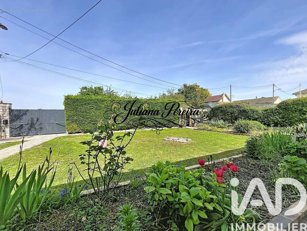 Photo 1 - Maison à MEZIERES-SUR-SEINE