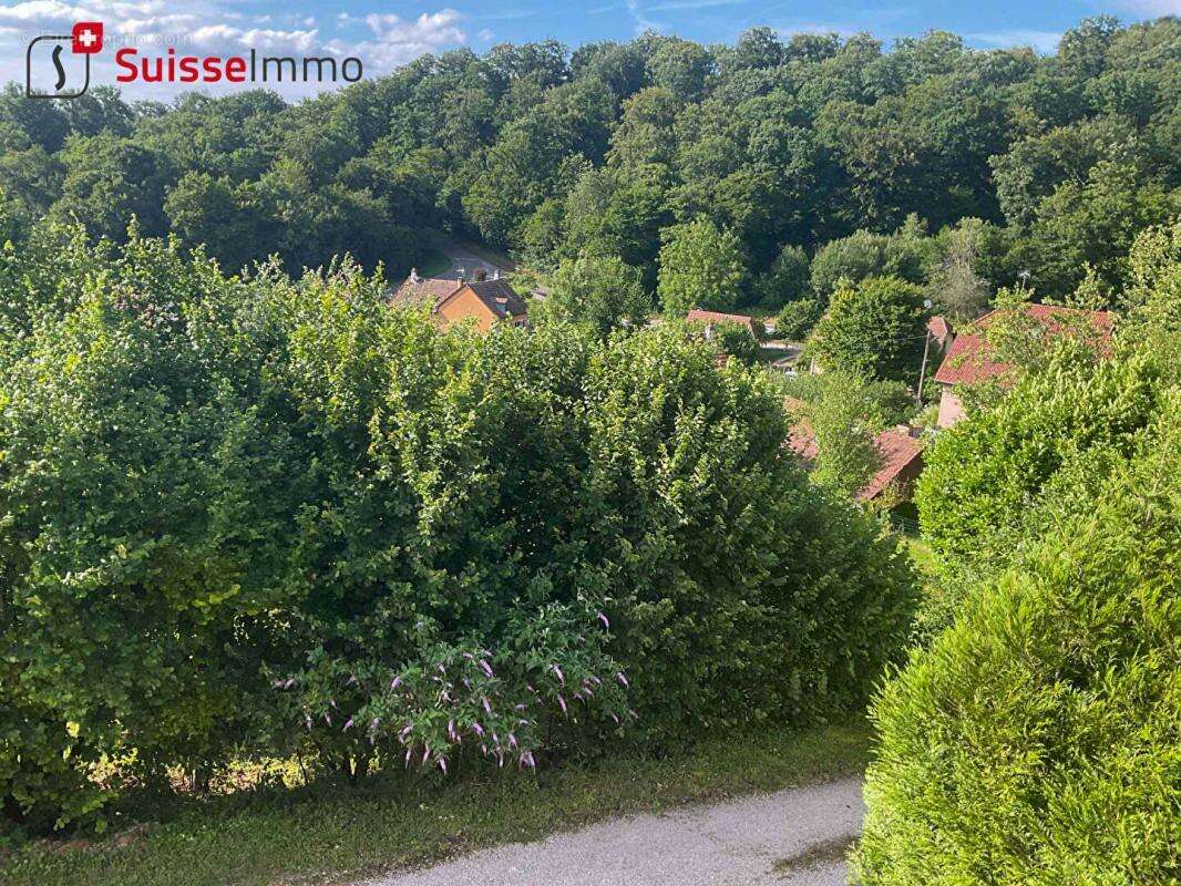 Maison à MONTBOUTON