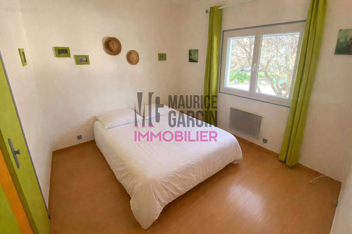 Maison à MORIERES-LES-AVIGNON