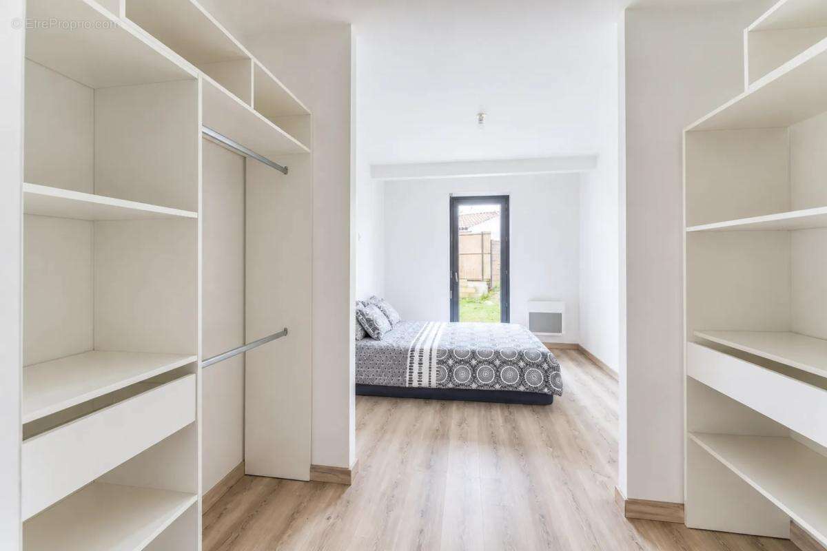 Maison récente de 3 chambres à Castelnau-de-Médoc - photo 8