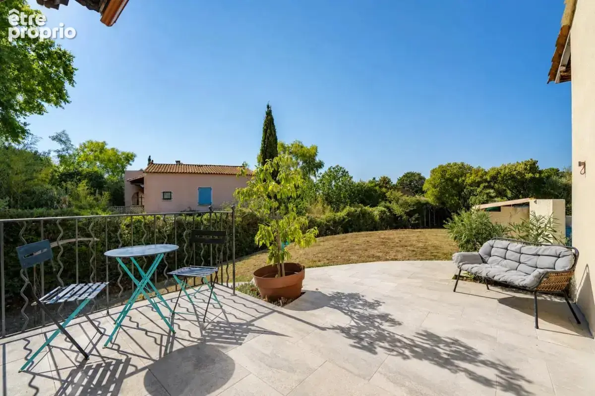 Maison de 6 pièces de 179 m² à Gabian - photo 10