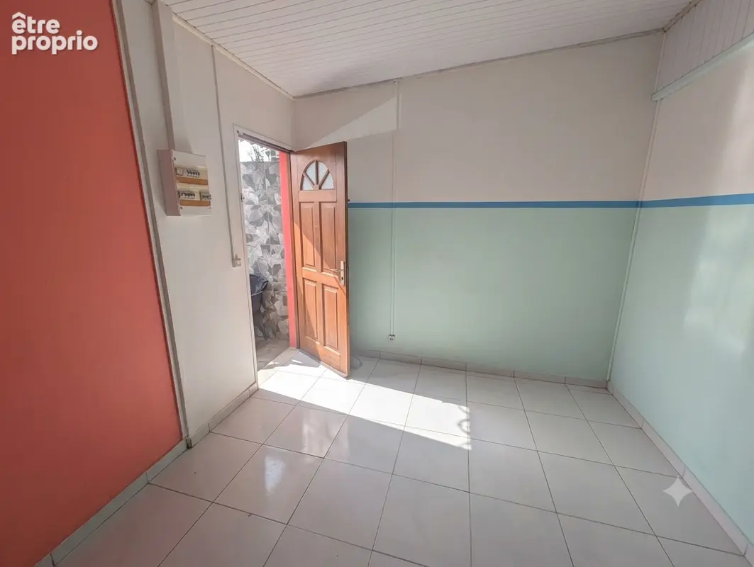 Ensemble immobilier composé de deux immeubles. - photo 16