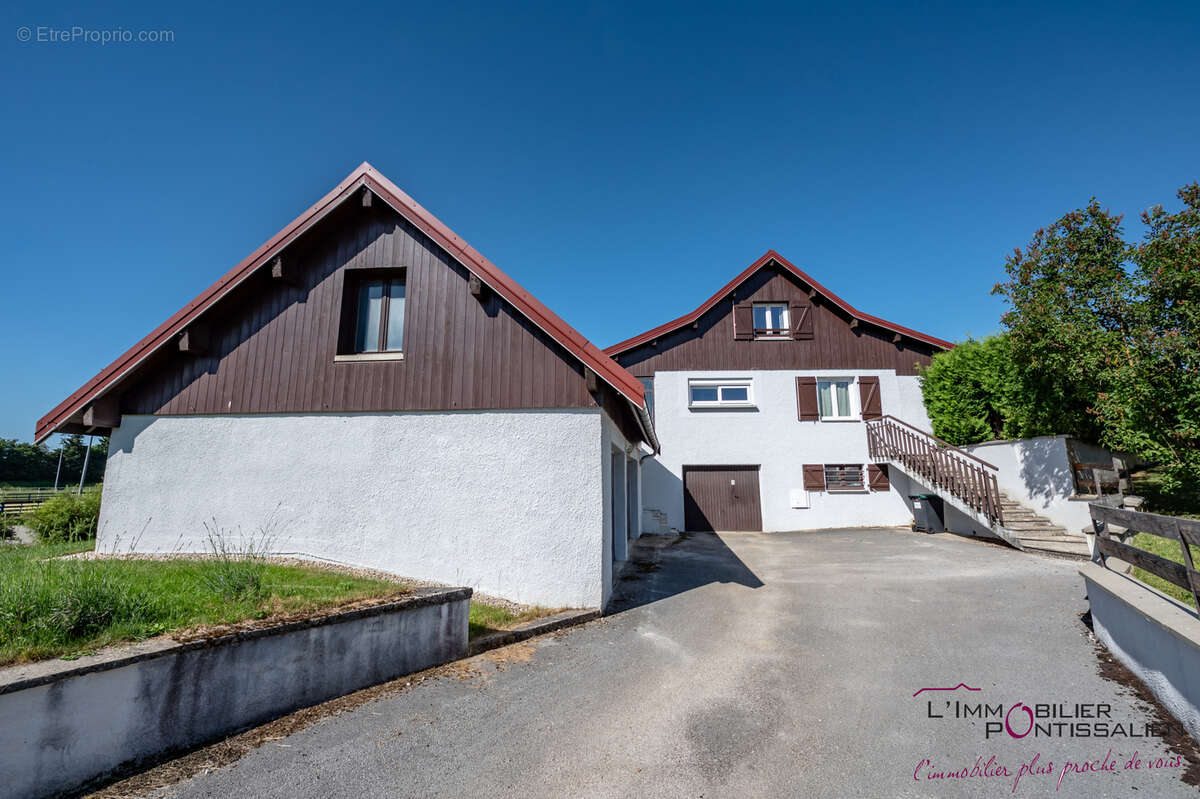 Maison à CHAFFOIS