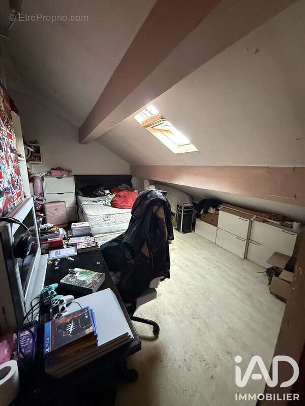Photo 8