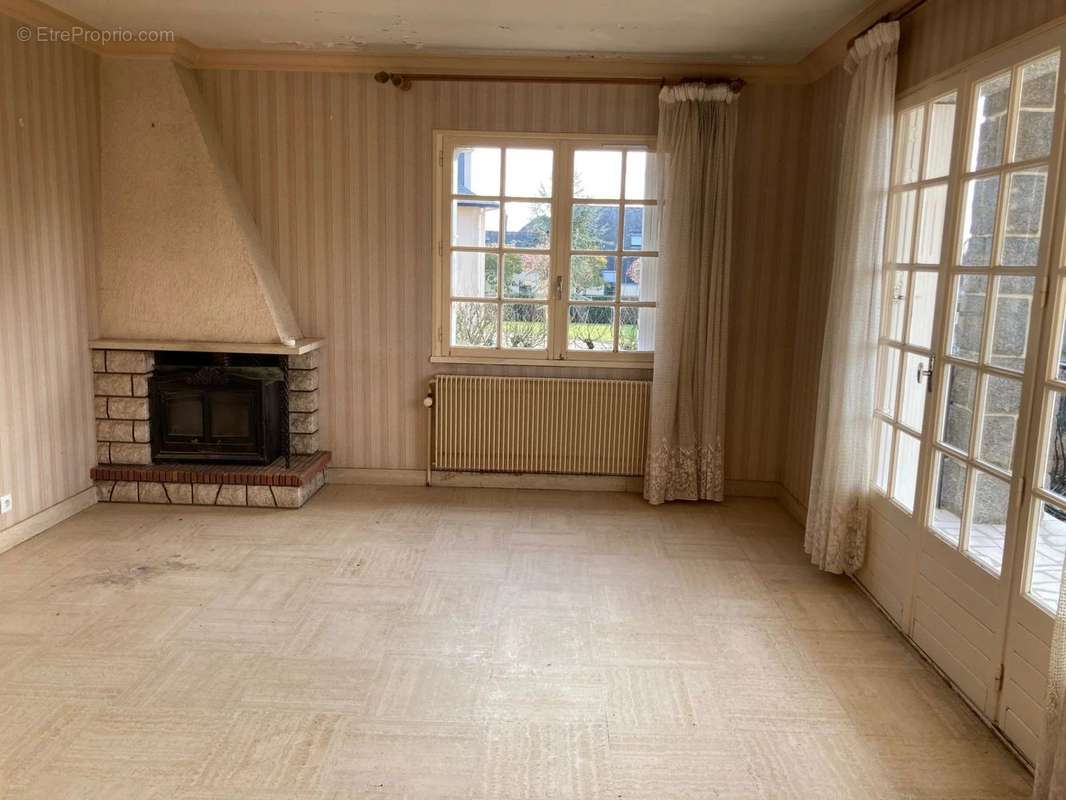 Maison à MARTIGNE-FERCHAUD