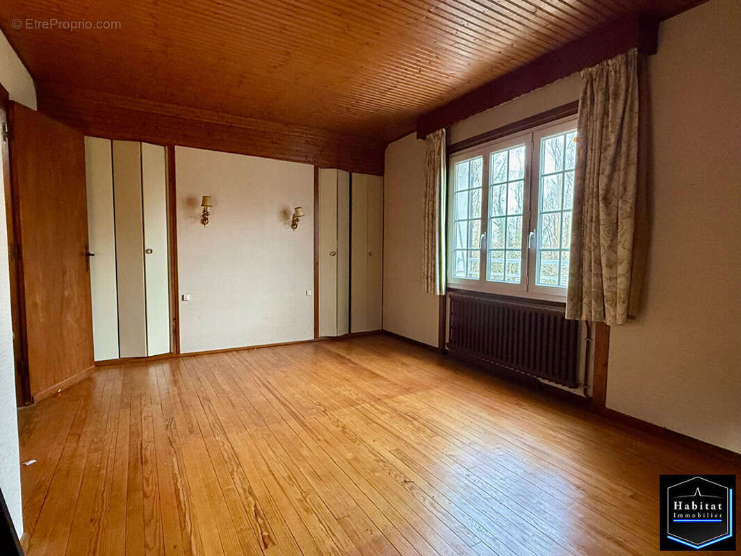 Maison à LE PLESSIS-BELLEVILLE