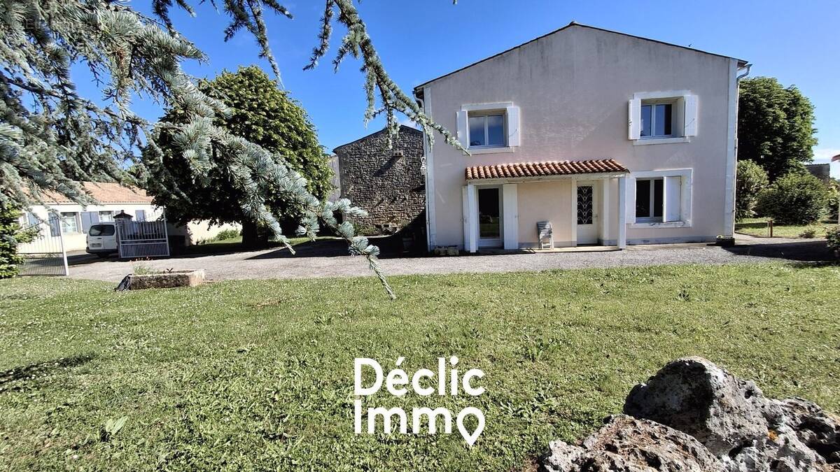 Maison à PONT-L'ABBE-D'ARNOULT