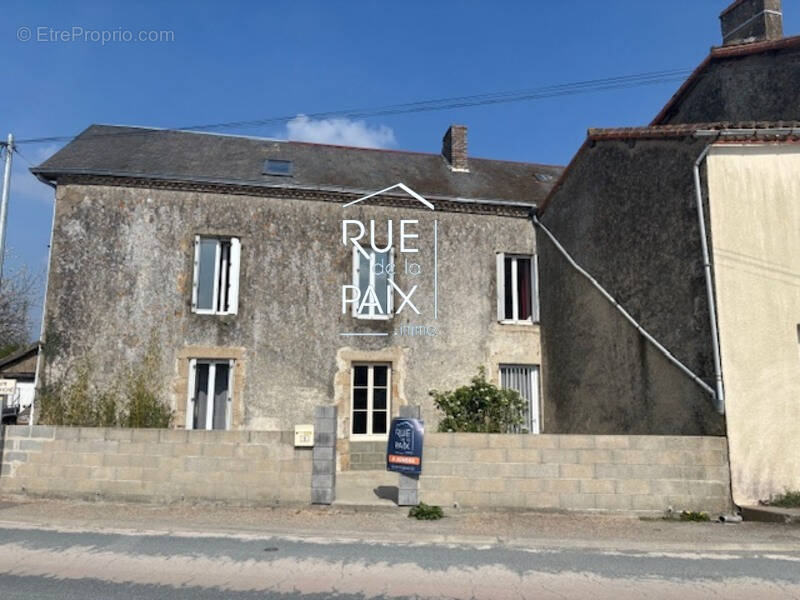 Maison à CLESSE
