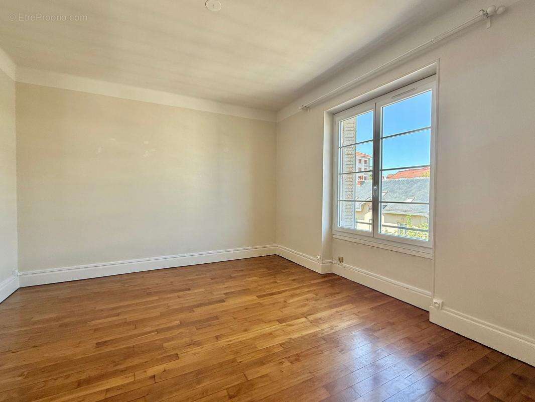 Appartement T3 avec cave et grenier, propre, stationnement aisé - photo 17