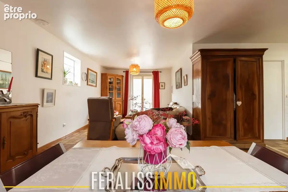 Maison familiale de plain-pied, 4 chambres, jardin plein su - photo 4