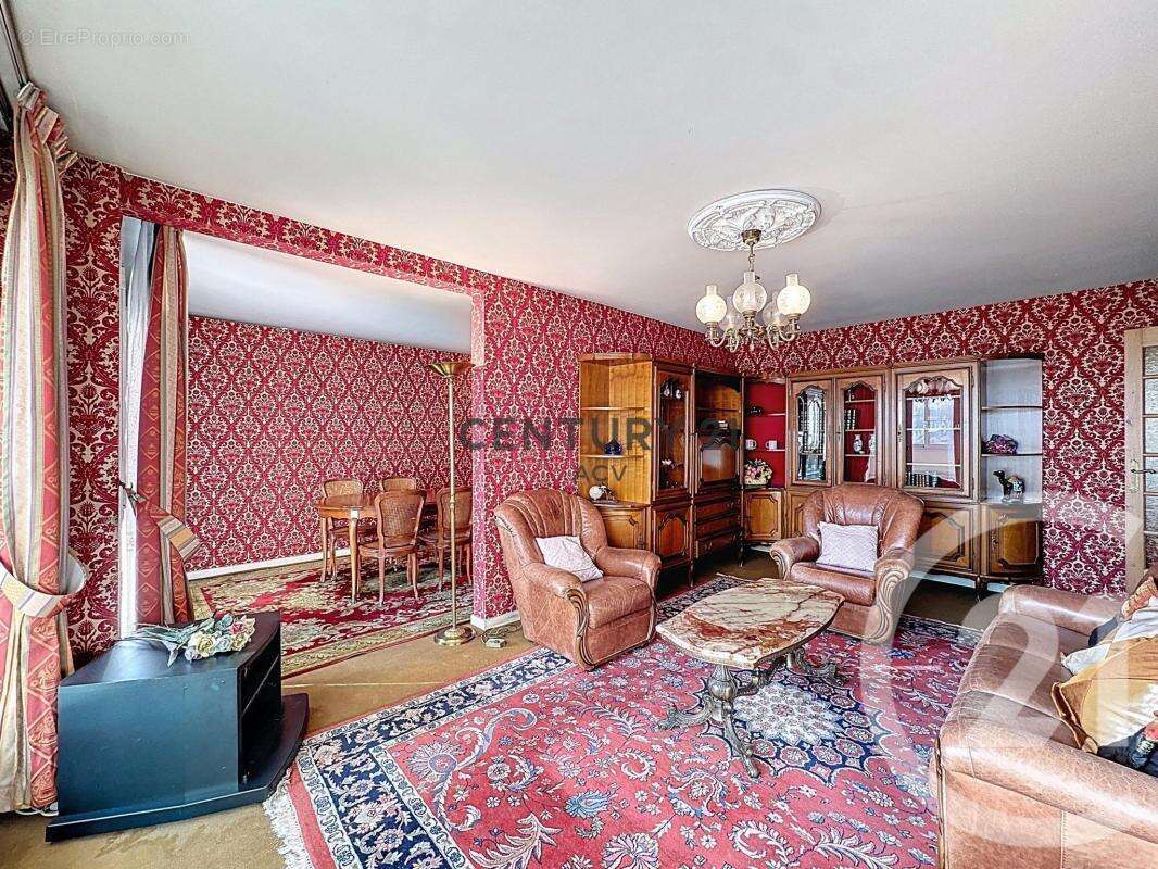 Appartement à MAISONS-ALFORT