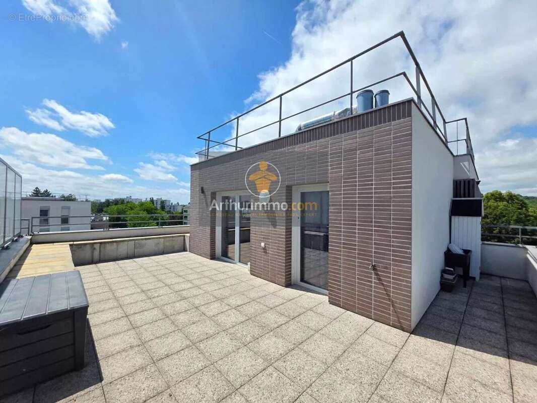 Appartement à VILLIERS-LE-BEL