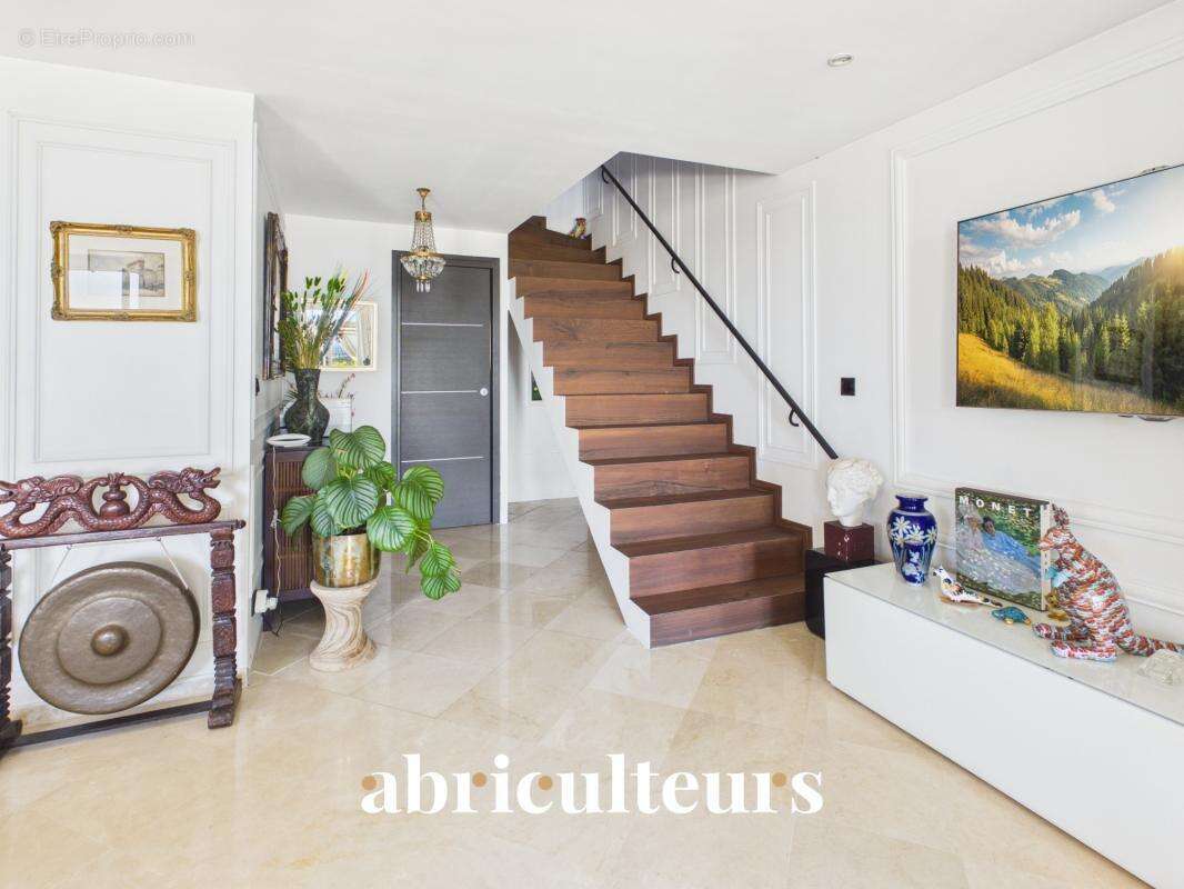 Maison à VALLAURIS