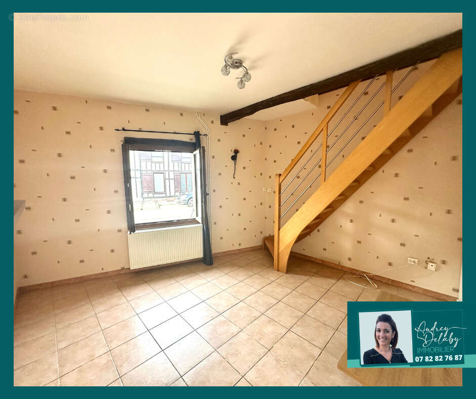 Maison à SAINT-REMY-EN-BOUZEMONT-SAINT-GENEST-ET-ISSON