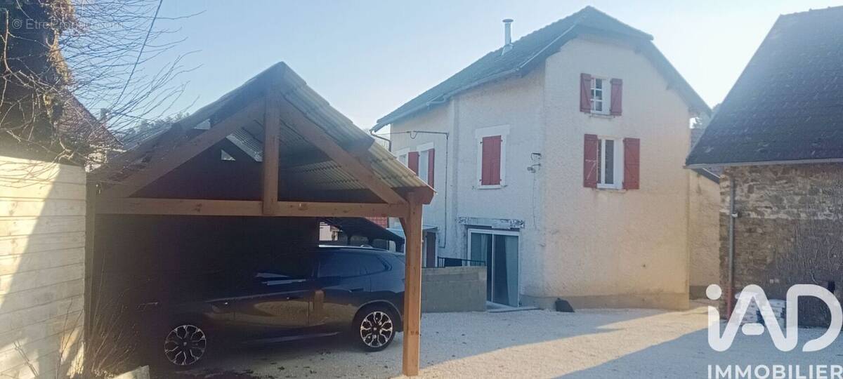 Photo 1 - Maison à NAVES
