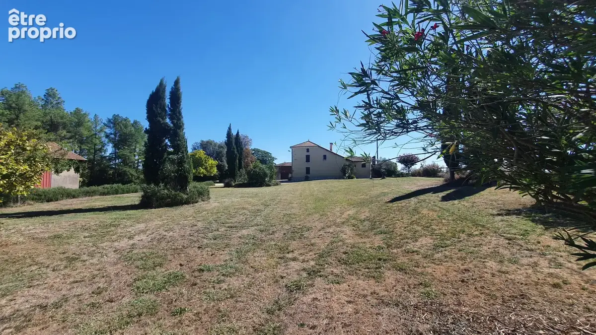 Maison de Caractère de 306 m2 Hab, proche de Hagetmau - photo 15