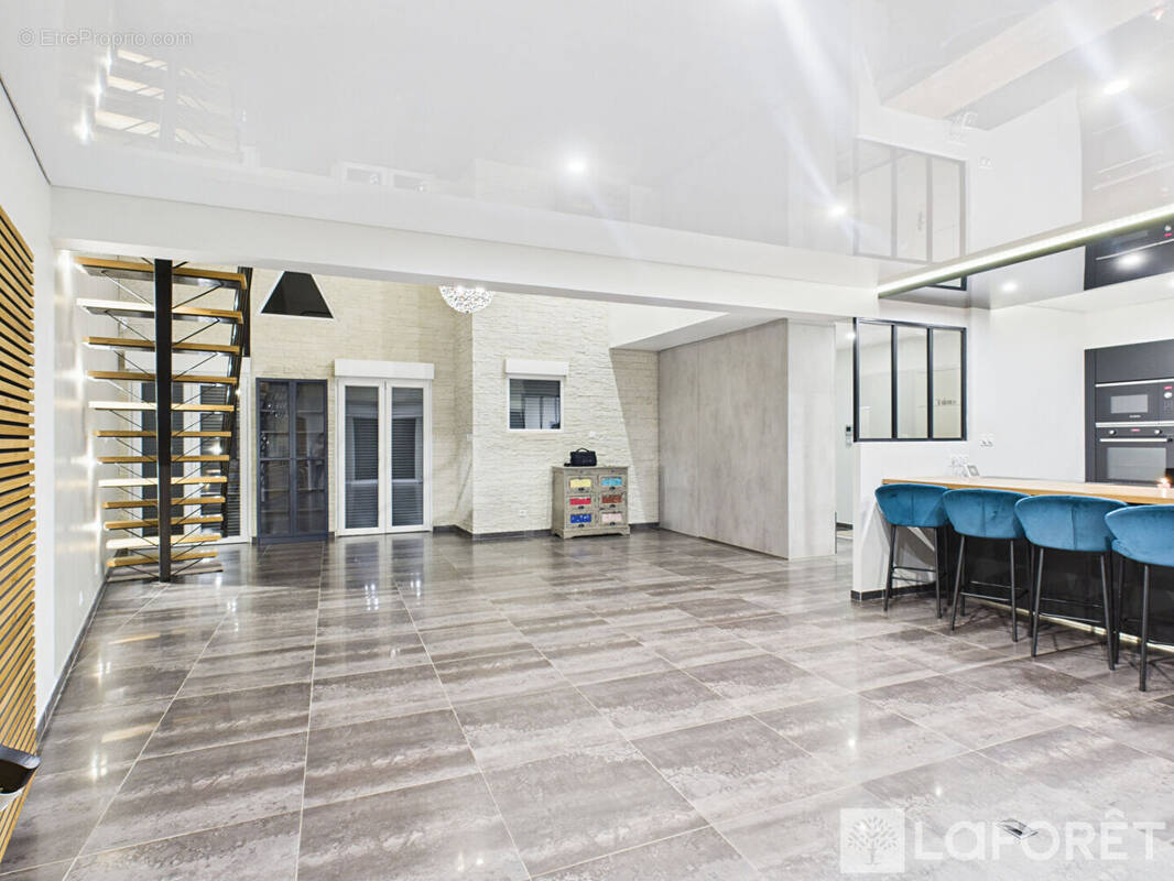 Maison à SIN-LE-NOBLE