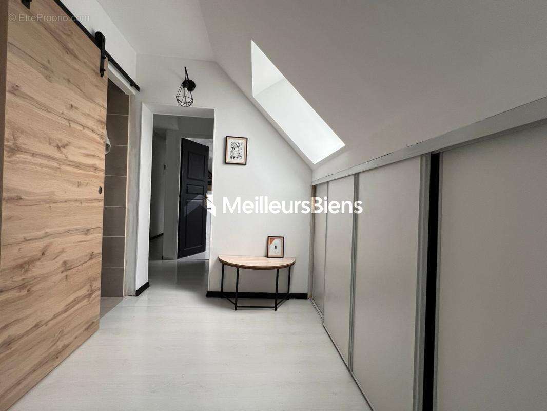 Maison à MALAY-LE-GRAND
