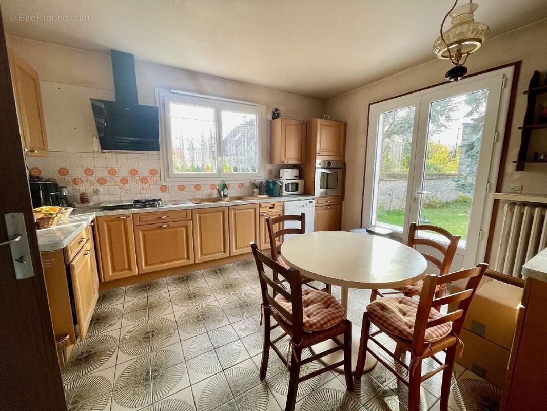 Maison à MILLY-LA-FORET