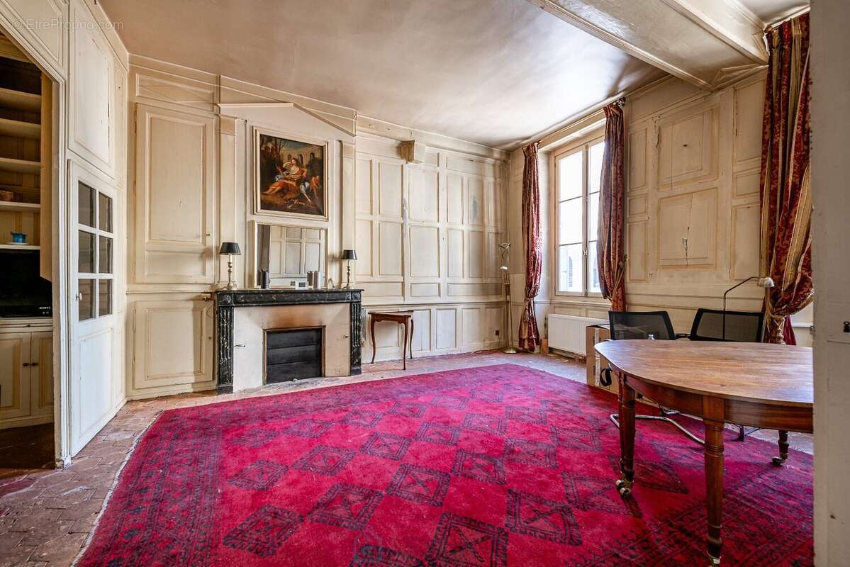 Au cur de la charmante cité médiévale de Moret-sur-Loing ! - photo 11
