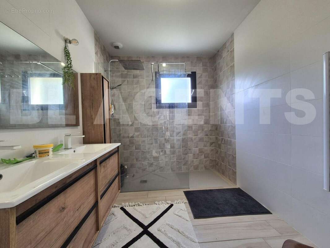 68cd331a-be20-4ac3-a26e-10716194ee27 - Maison à TOURTROL