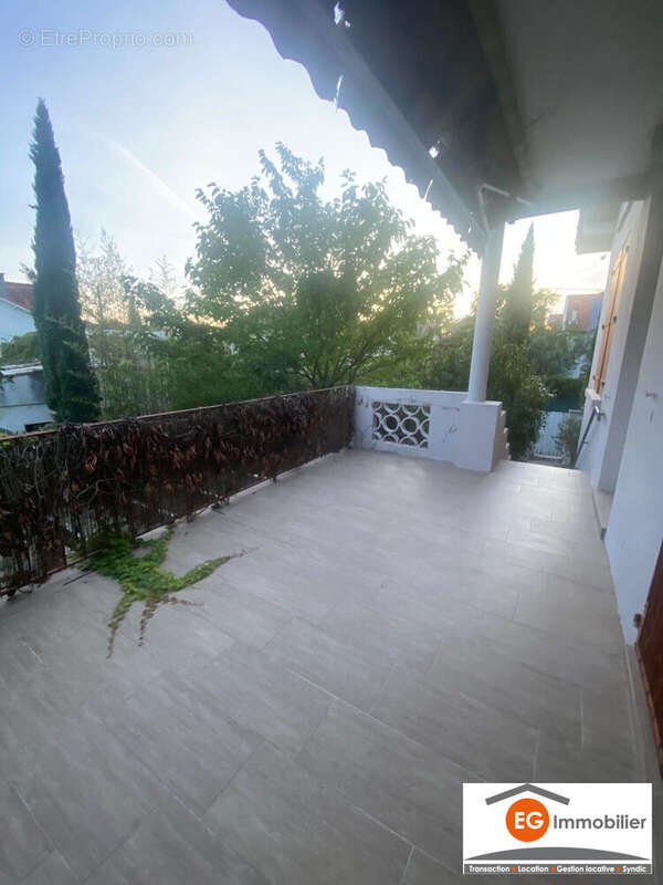 Maison à MONTELIMAR