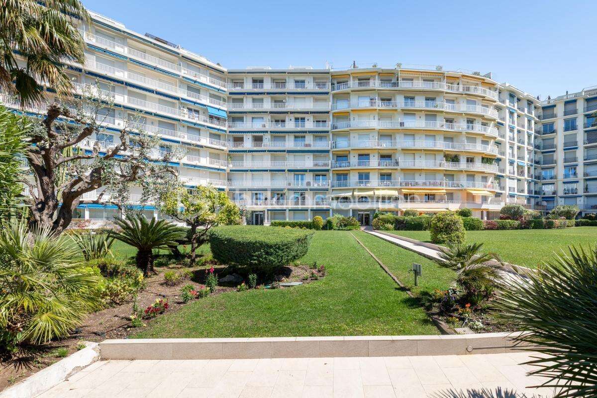 À vendre – f2 cannes croisette – résidence prestigieuse « palais des dunes » - photo 11