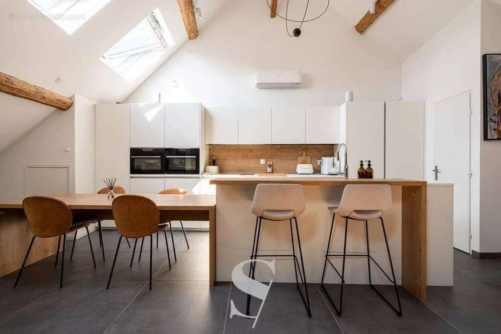 Appartement à PRINGY