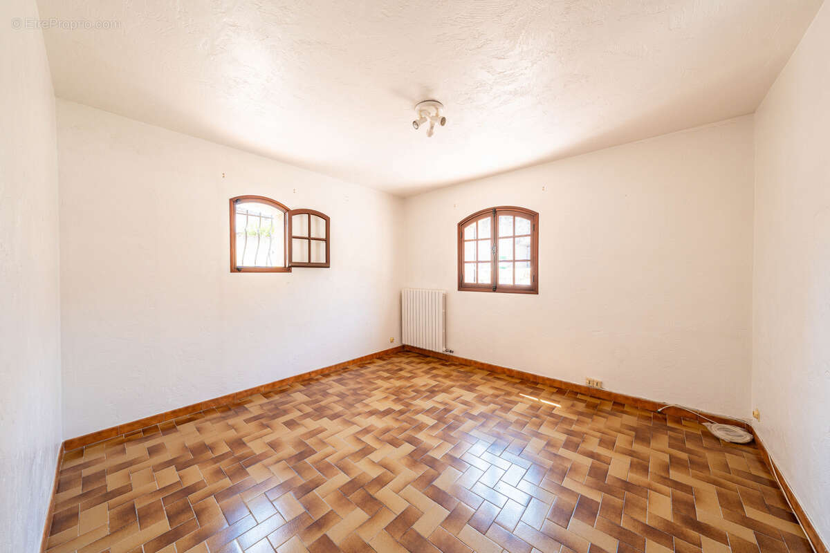 Maison à LA COLLE-SUR-LOUP