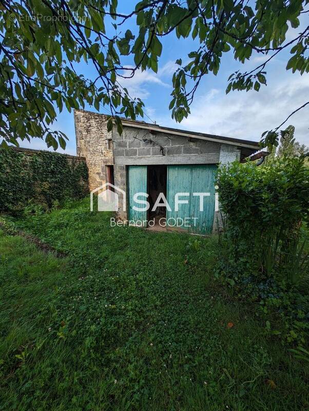 Photo 1 - Maison à RUFFEC