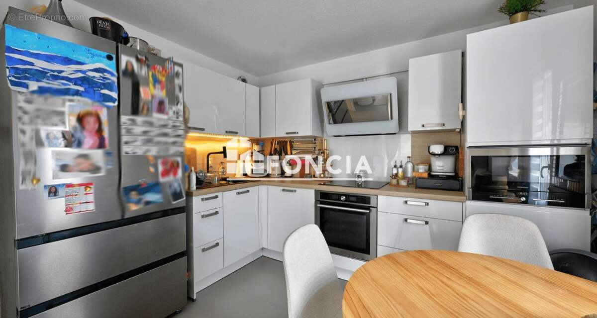 Appartement à CHANTELOUP-LES-VIGNES