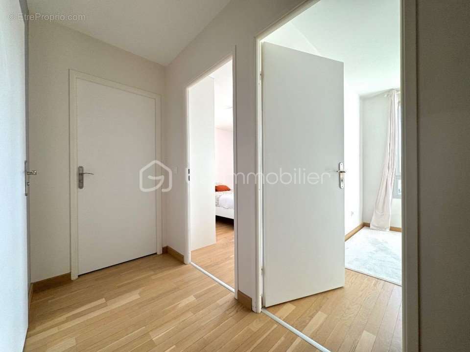 Appartement à SAINTRY-SUR-SEINE