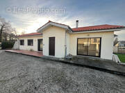 Maison à PAREMPUYRE