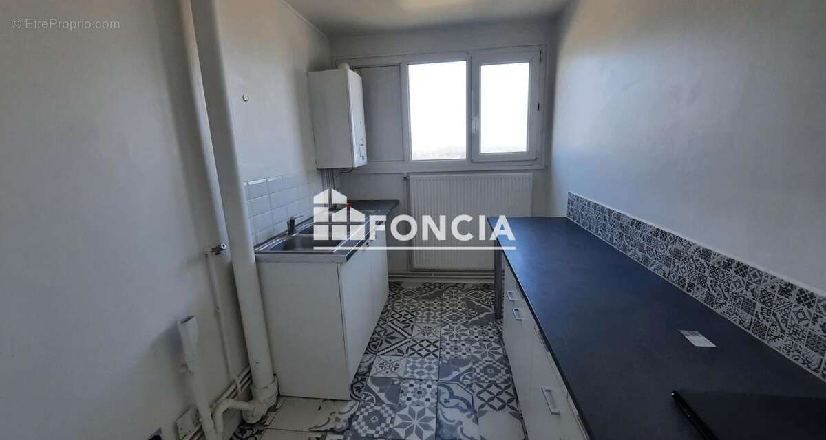 Appartement à SAINT-ETIENNE-DU-ROUVRAY