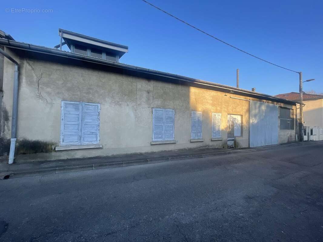 Commerce à ROMANS-SUR-ISERE