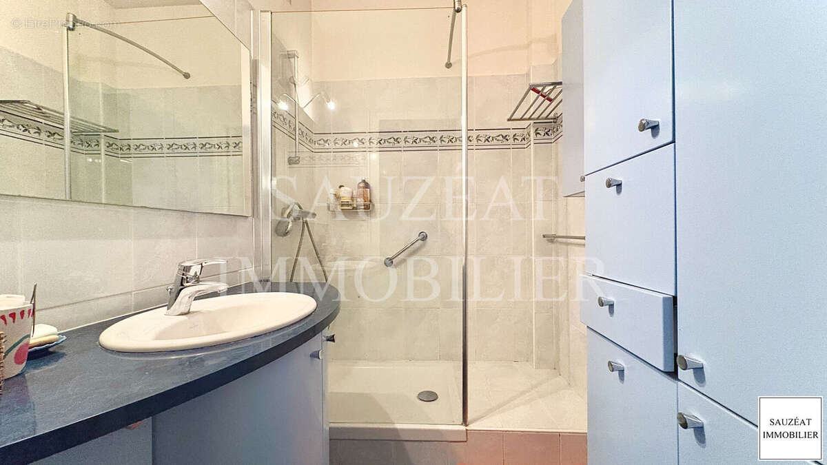 Appartement à MONTROUGE
