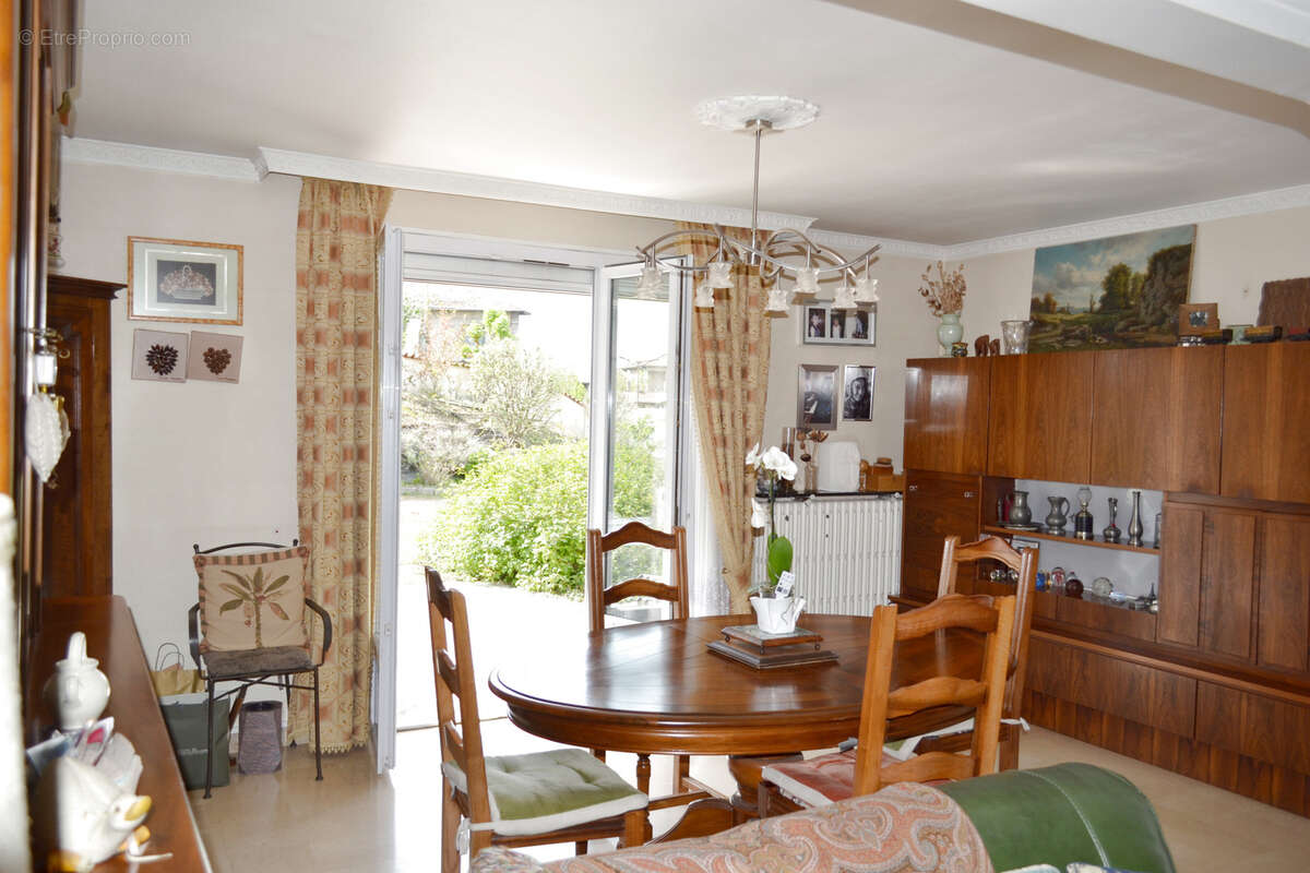 Maison à BOURGOIN-JALLIEU