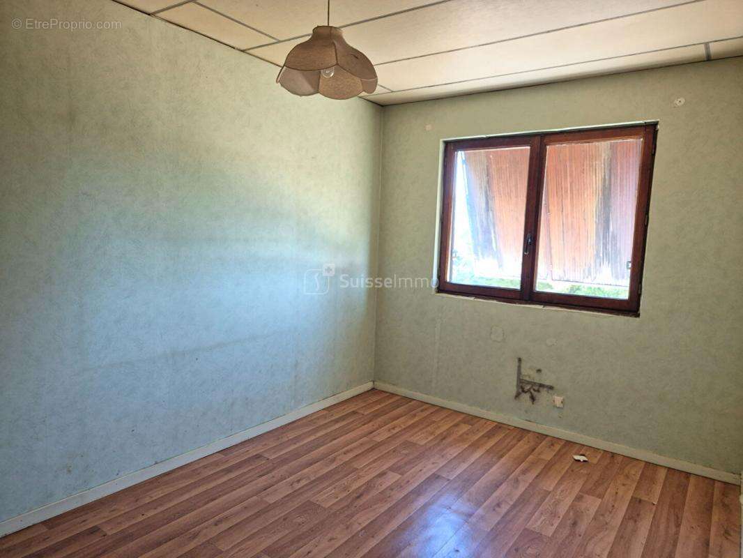 Maison  Port-sur-Saône 5 pièce(s) 105 m2 sur 575 m2 de Terrain - photo 6